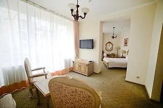 Visak Hotel